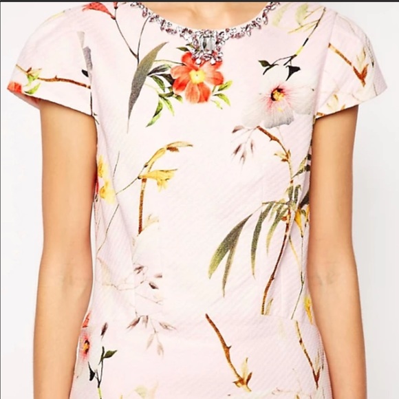 NWT Ted Baker embellished botanical bloom top - Picture 9 of 14